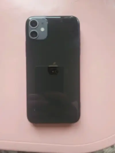 Iphone 11 con carcasa - miniatura 4