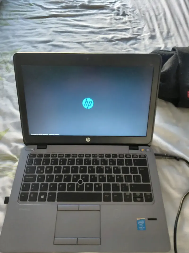 Notebook HP en buen estado - 5