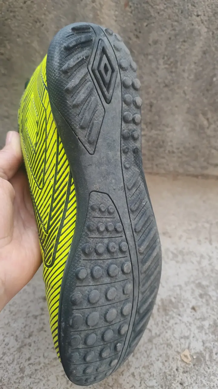 Zapatillas deportivas Umbro amarillas - 2