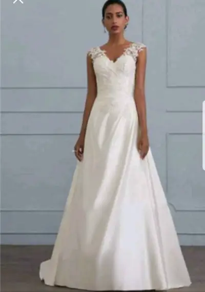 Vestido de novia elegante - miniatura 1