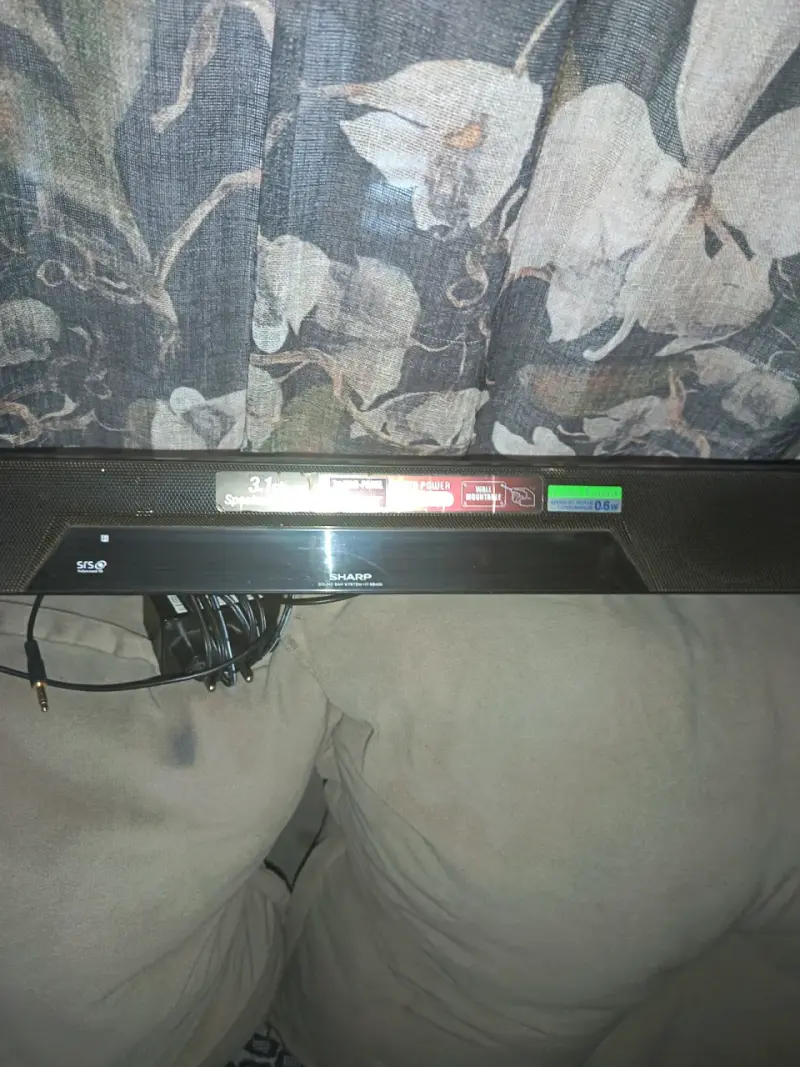 Barra de sonido Sharp negra