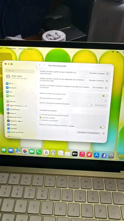 MacBook Neo 13" 256GB / 8GB RAM - Color Citrus - miniatura 1