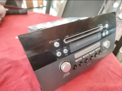 Radio Suzuki Swift original 2005-2010 - miniatura 1