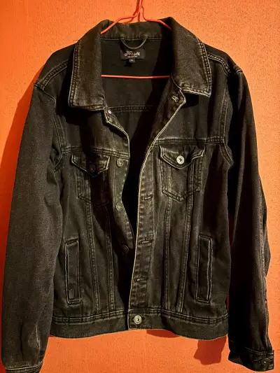 Chaqueta de mezclilla negra - miniatura 1
