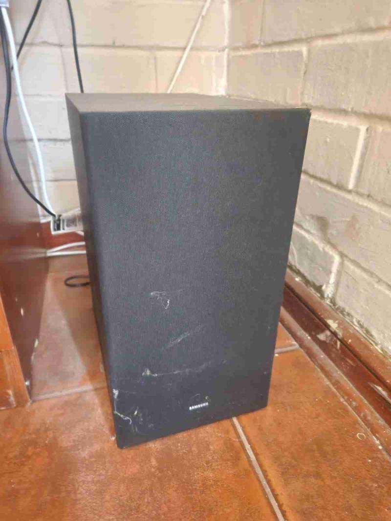 Barra de sonido negra - 2