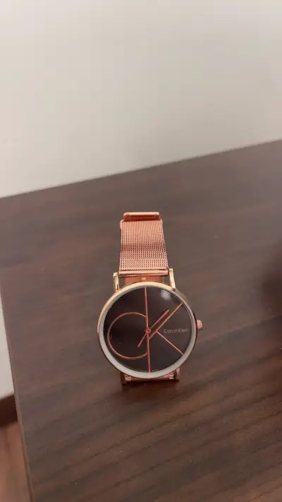 Reloj Calvin Klein dorado - miniatura 1