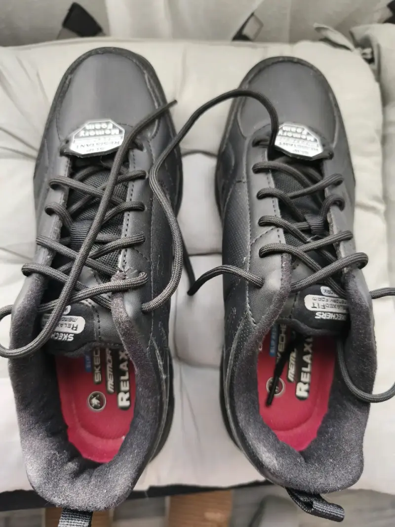 Zapatillas negras Skechers - 2