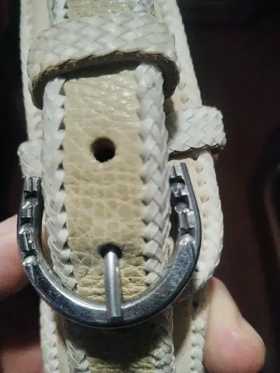 Cinturón de cuero trenzado beige - miniatura 1
