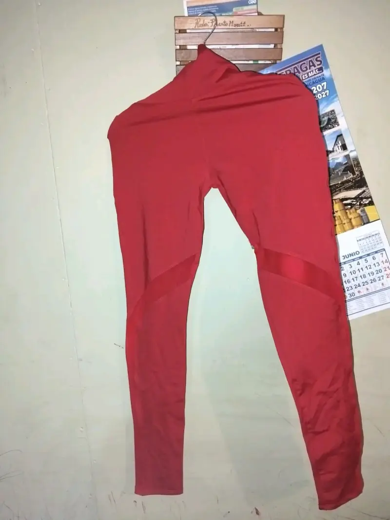 Leggings rojos deportivos