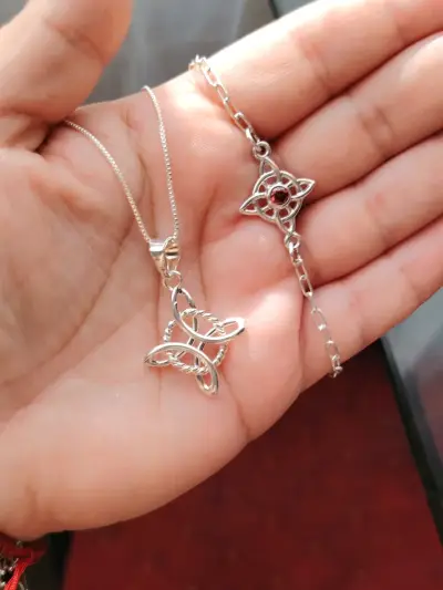 Collar y pulsera de plata - miniatura 1