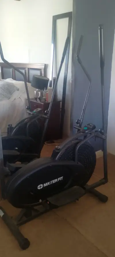 Bicicleta elíptica Master Fit - miniatura 1