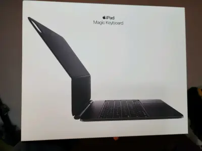 Teclado Magic Keyboard para iPad Pro M4 y M5 13 in - miniatura 1