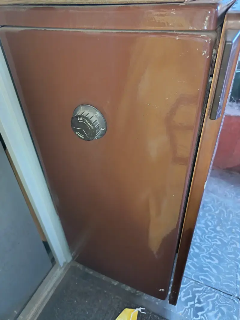 Estufa de cerámica vintage - 2