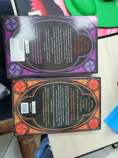 Lote de libros Asesino de Brujas - miniatura 2