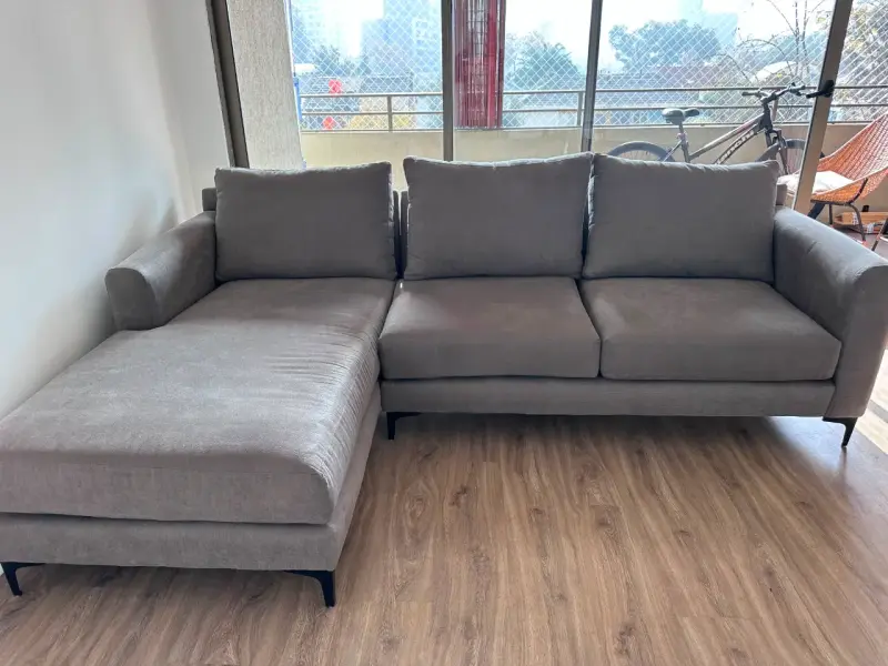 Sofá seccional gris - 4