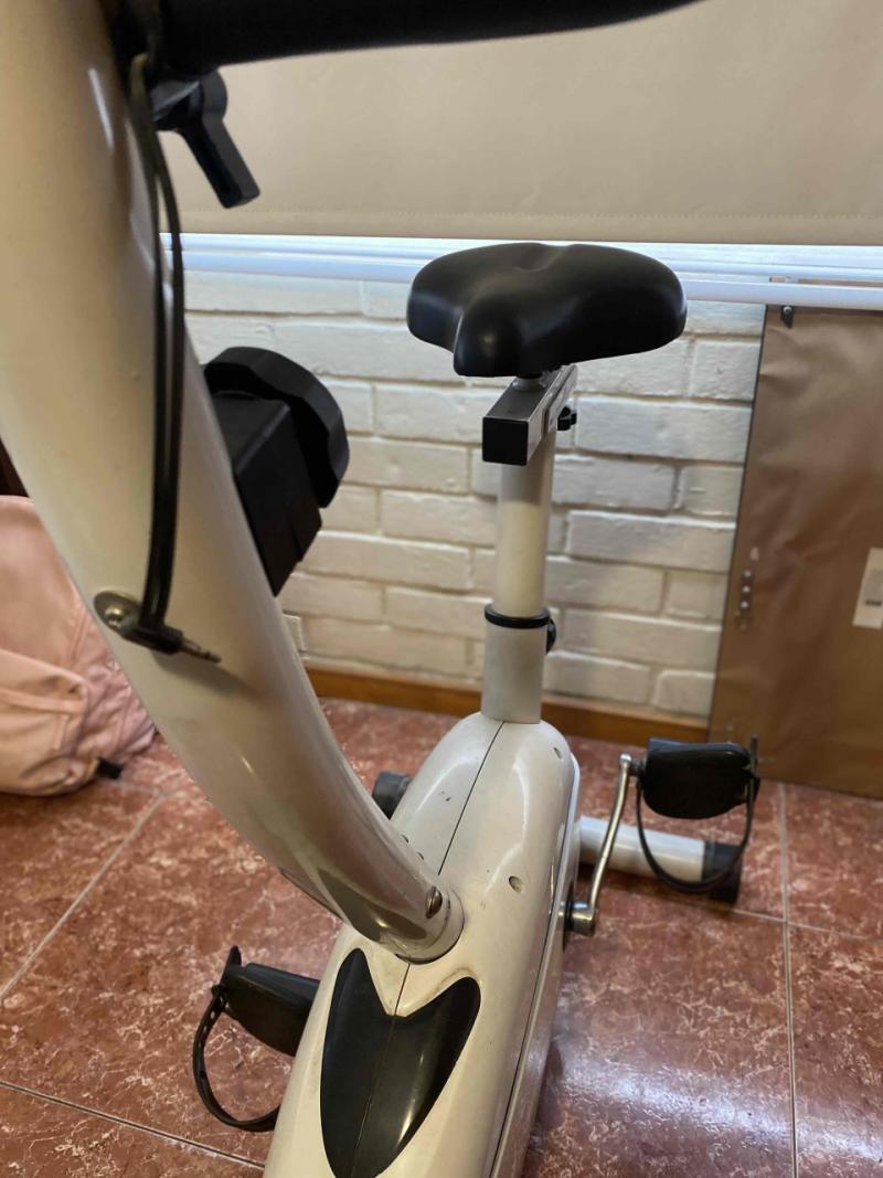 Bicicleta estática blanca Máster Fit - 3