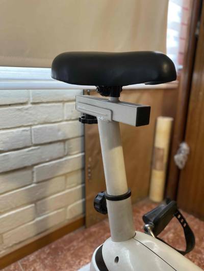 Bicicleta estática blanca Máster Fit - miniatura 4