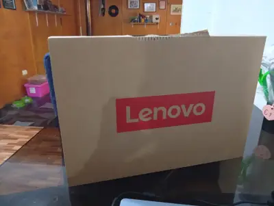 notebook Lenovo Ryzen 3 - miniatura 2