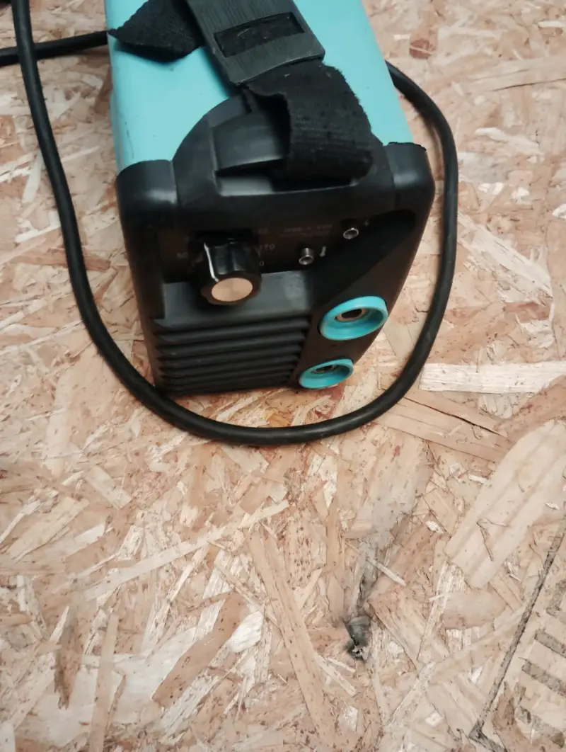Soldadora Energy 1200/2/220 - 4