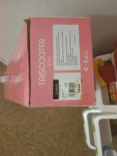 Triciclo rosado para niños - miniatura 3