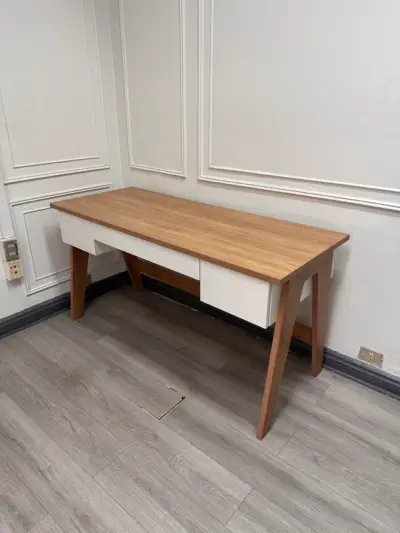 Escritorio madera con cajones - miniatura 1