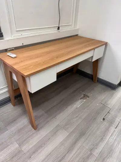 Escritorio madera con cajones - miniatura 2