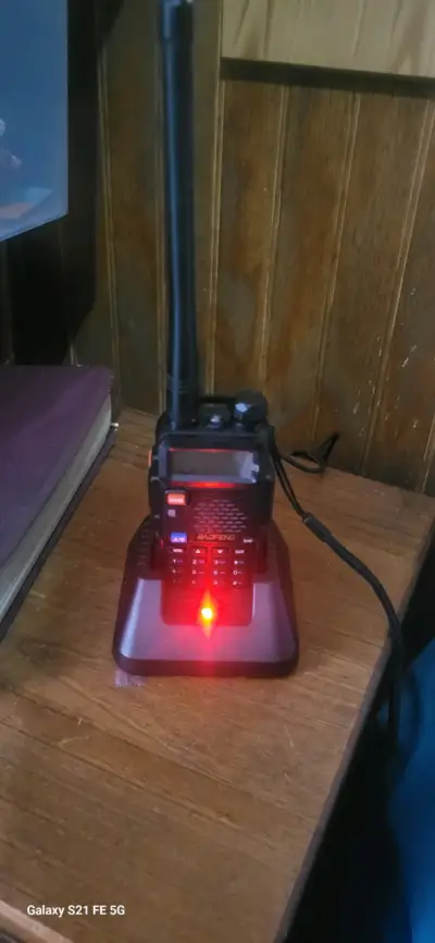 Radio Baofeng UV-5R Dual Band - miniatura 6