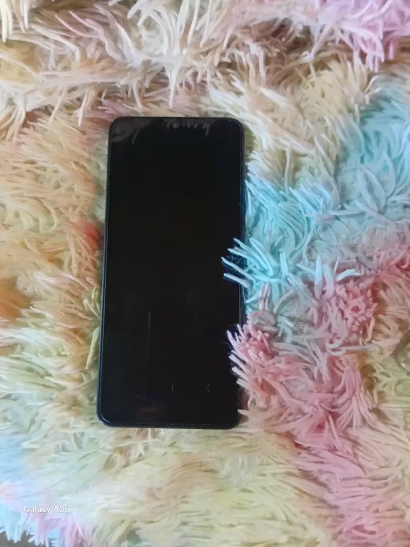 Smartphone xiaomi redmi 14c usado - 3