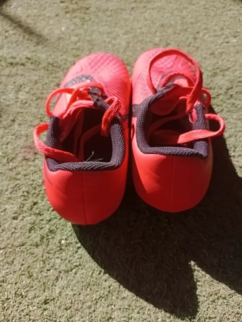 Zapato de futbol para niñ@s talla 27 - 3