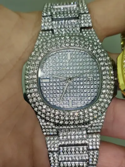 RELOJES PLATEADO Y DORADO BRILLANTES - miniatura 2