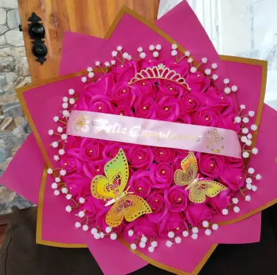 Ramo de rosas artificiales - miniatura 2