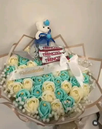 Ramo de rosas artificiales - miniatura 4