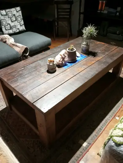 Mesa de centro de madera rústica - miniatura 1