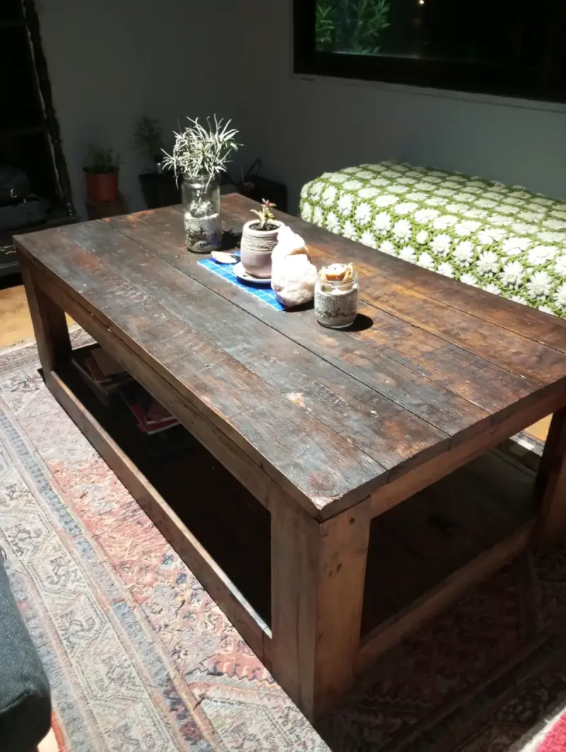 Mesa de centro de madera rústica - 2