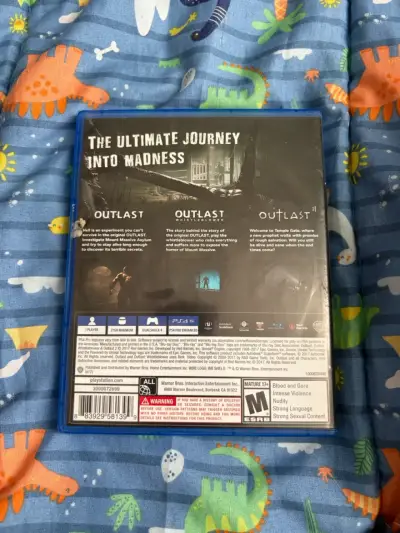 Outlast Trinity PS4 juego - miniatura 3