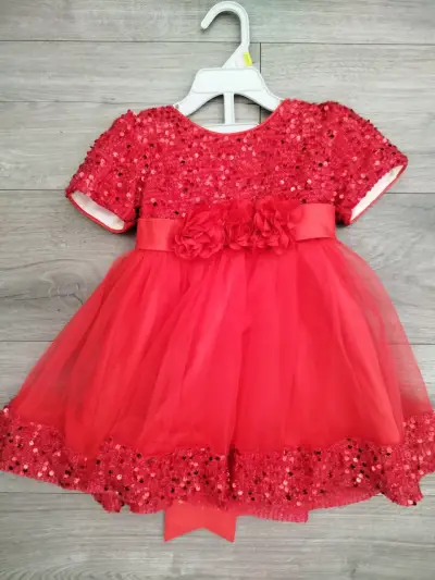 Vestido de niña rojo con lentejuelas - miniatura 1