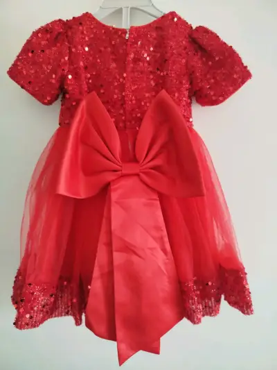 Vestido de niña rojo con lentejuelas - miniatura 2