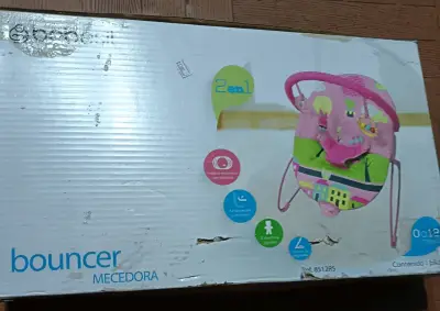 Mecedora para bebé 2 en 1 - miniatura 1