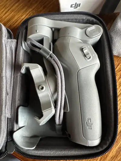 DJI Osmo Mobile 3 Combo - miniatura 3