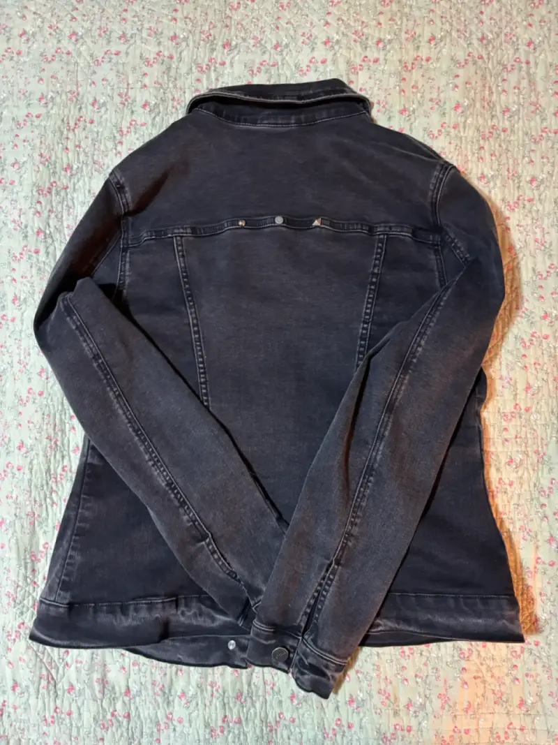 Chaqueta negra de mezclilla - 2