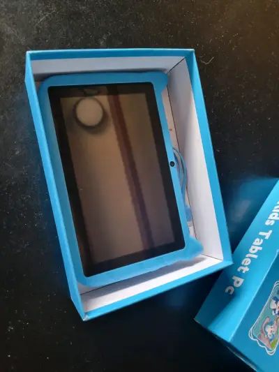 Tablet para niños con juego educativo - miniatura 2