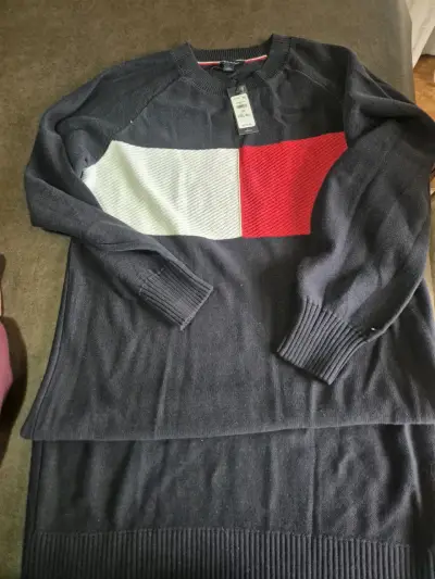 Vestido,Suéter azul con bloque tricolor - miniatura 1