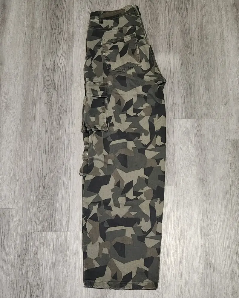 Pantalon Americanino cargo estampado militar - 3