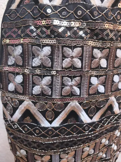 Outfit completo falda detalles más top - miniatura 3