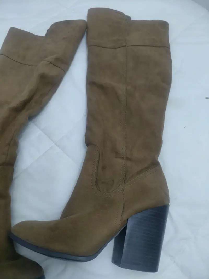 Botas largas de gamuza marrón - 1