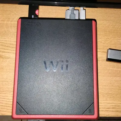 Consola Wii Mini roja Desbloqueada - miniatura 1