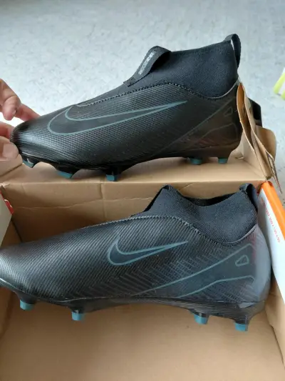 Zapatos de fútbol Nike negros de niño - miniatura 1