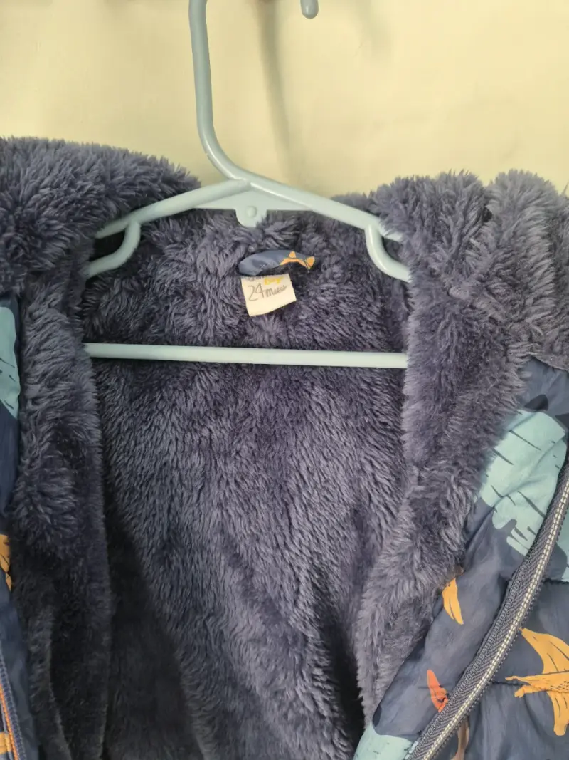 Chaqueta infantil con dinosaurios - 2
