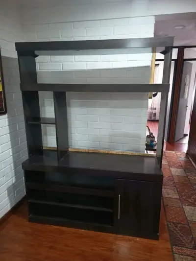 Mueble de TV negro - miniatura 1