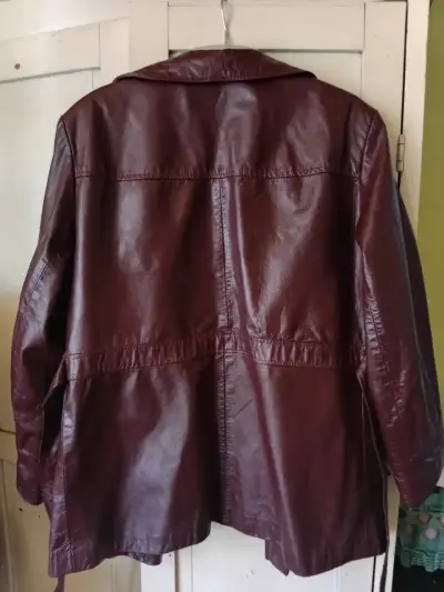Chaqueta de cuero legítimo burdeo - miniatura 2